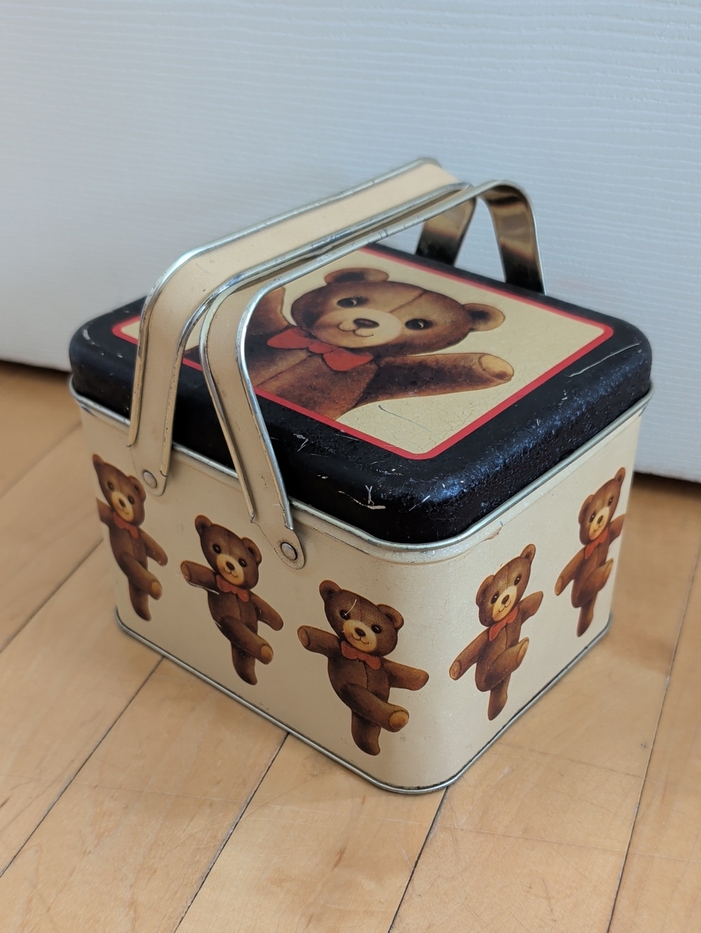 1983 Bristol Ware Vintage Teddy Bear Metal‎ Tin Basket
